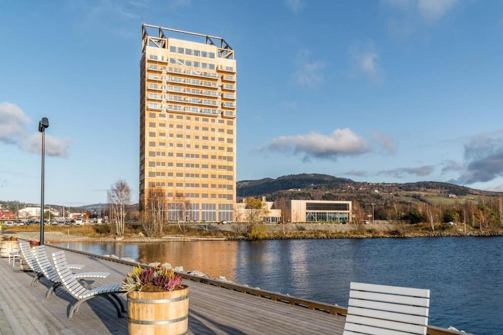 Mjos Tower Suite - Lovely Lake View Brumunddal Eksteriør bilde